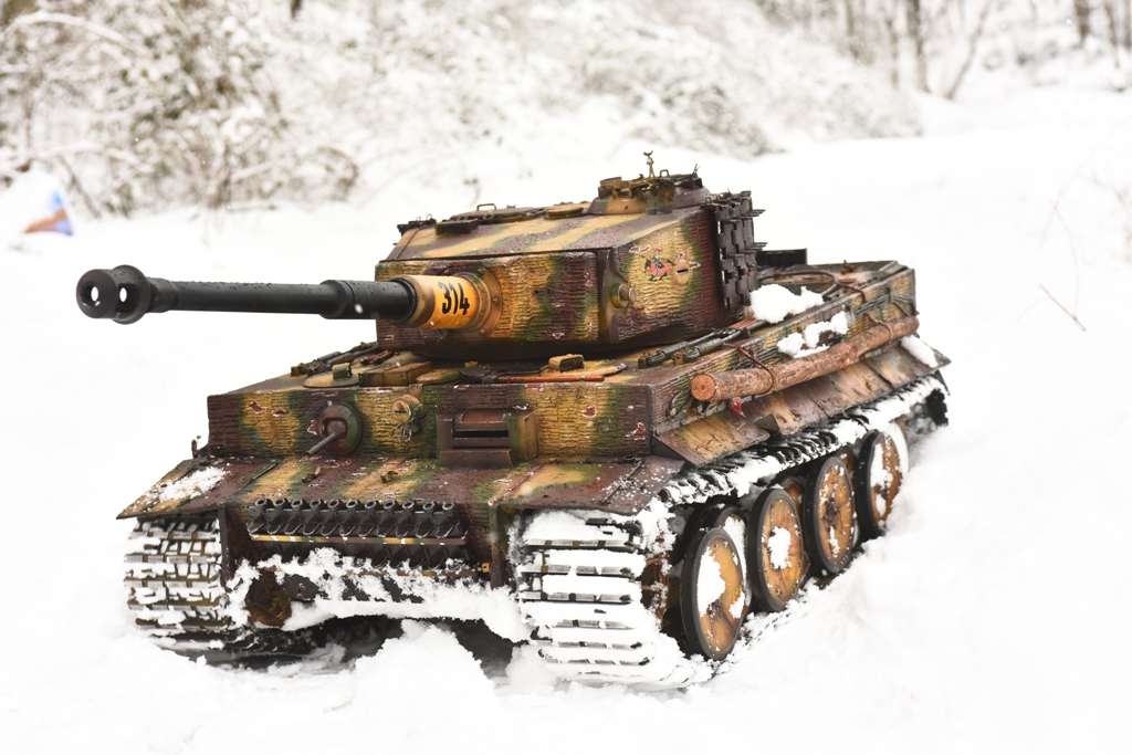 Год тигра немецкий танк. Tiger 1. Королевский тигр 312. Танк тигр. Танк тигр 2023.